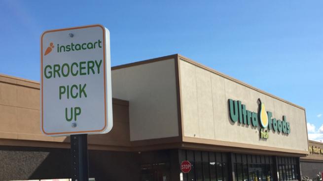 Strack & Van Til Expands Curbside Pickup Service | Progressive Grocer